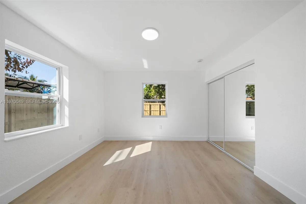 2241 Hope St, Hollywood FL 33020