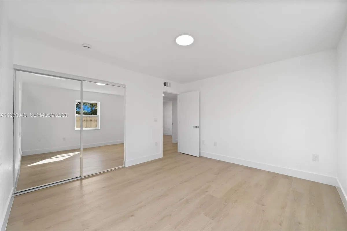 2241 Hope St, Hollywood FL 33020