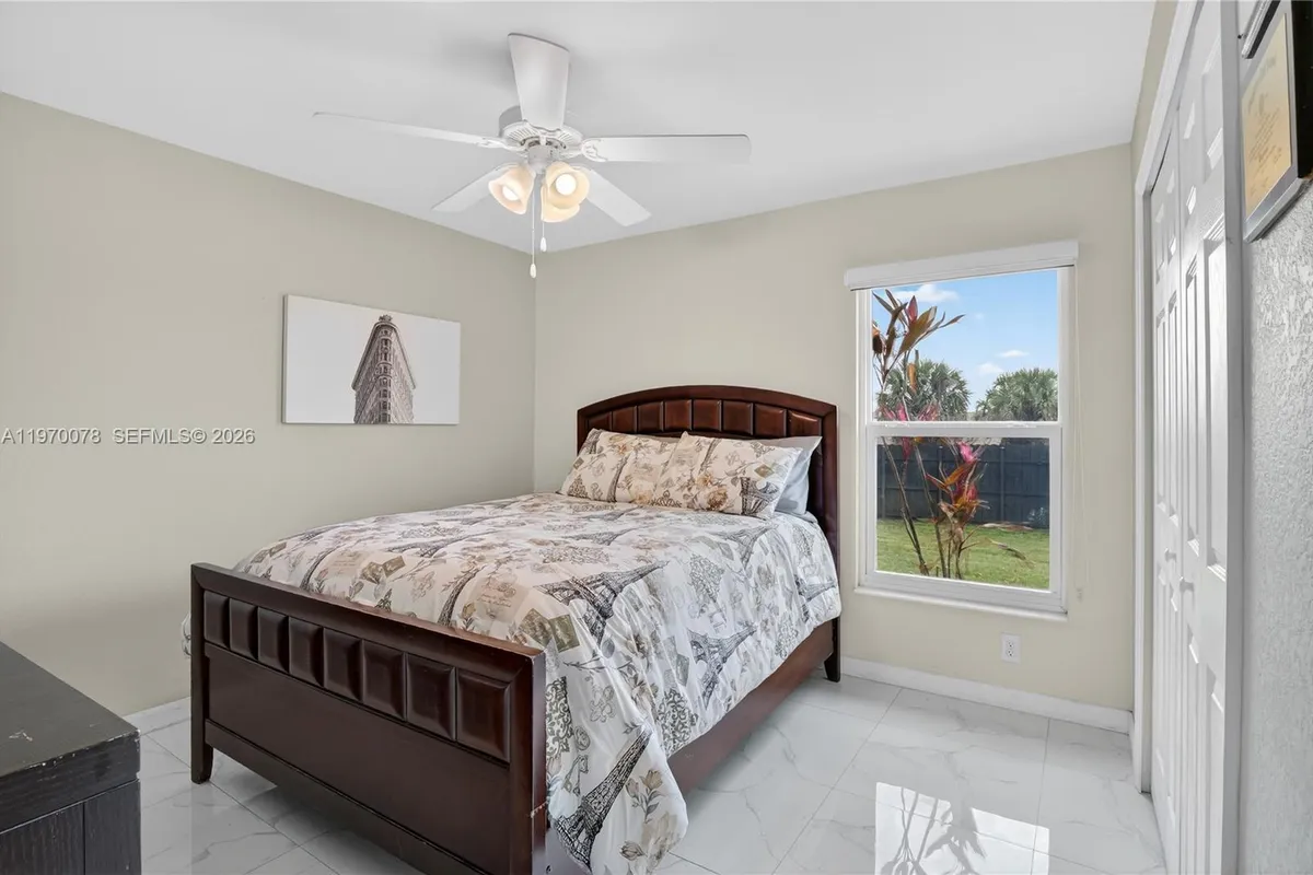 1220 Moore Run, La Belle FL 33935