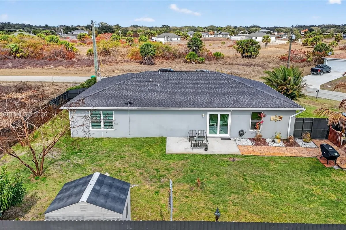 1220 Moore Run, La Belle FL 33935