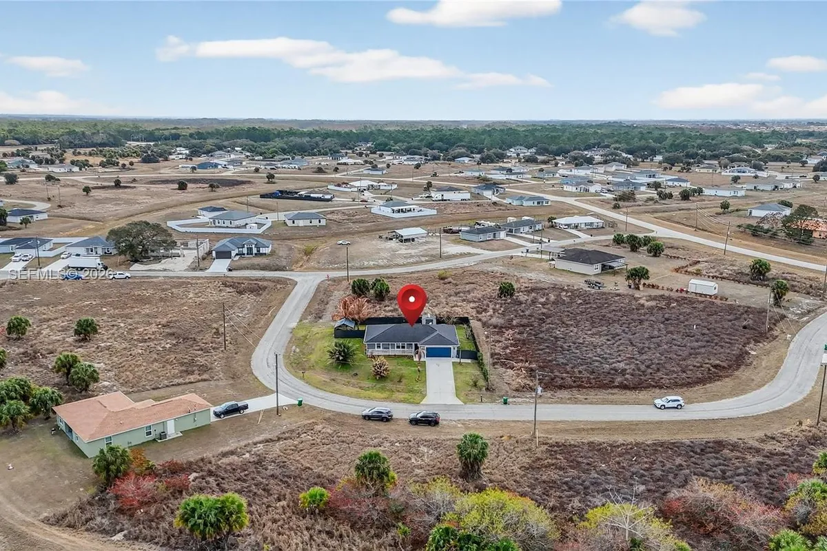 1220 Moore Run, La Belle FL 33935