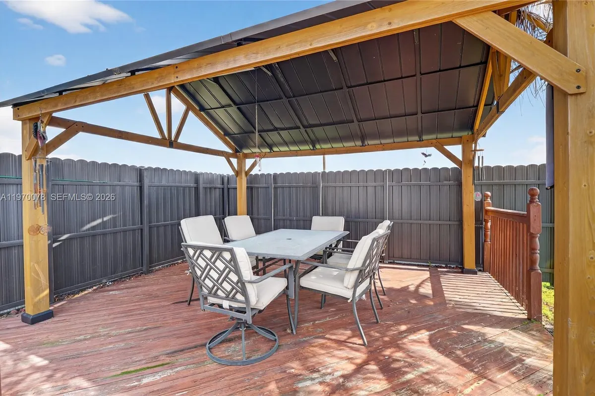 1220 Moore Run, La Belle FL 33935