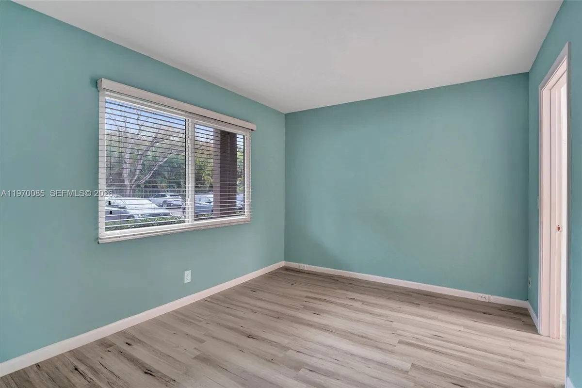 12750 SW 4th Ct # 111J, Pembroke Pines FL 33027