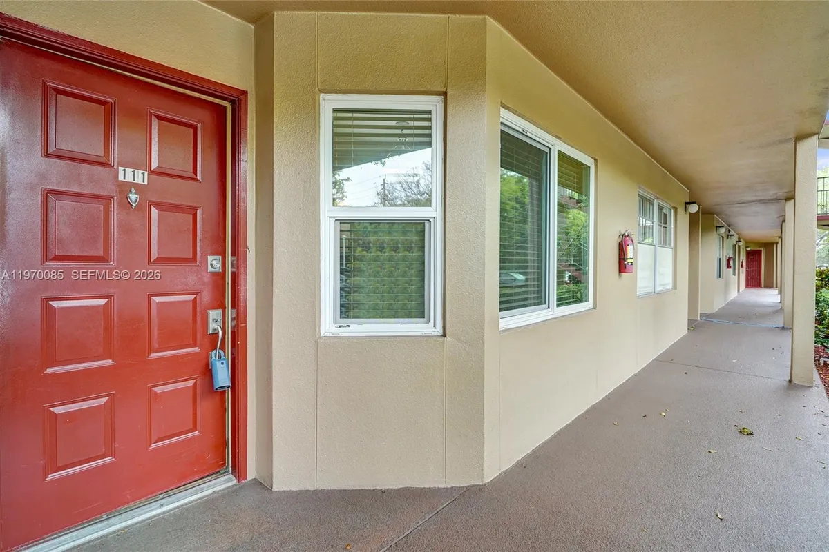 12750 SW 4th Ct # 111J, Pembroke Pines FL 33027