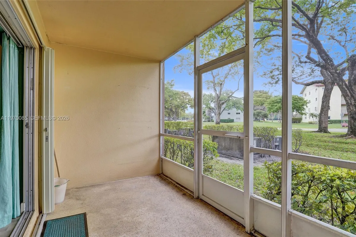 12750 SW 4th Ct # 111J, Pembroke Pines FL 33027