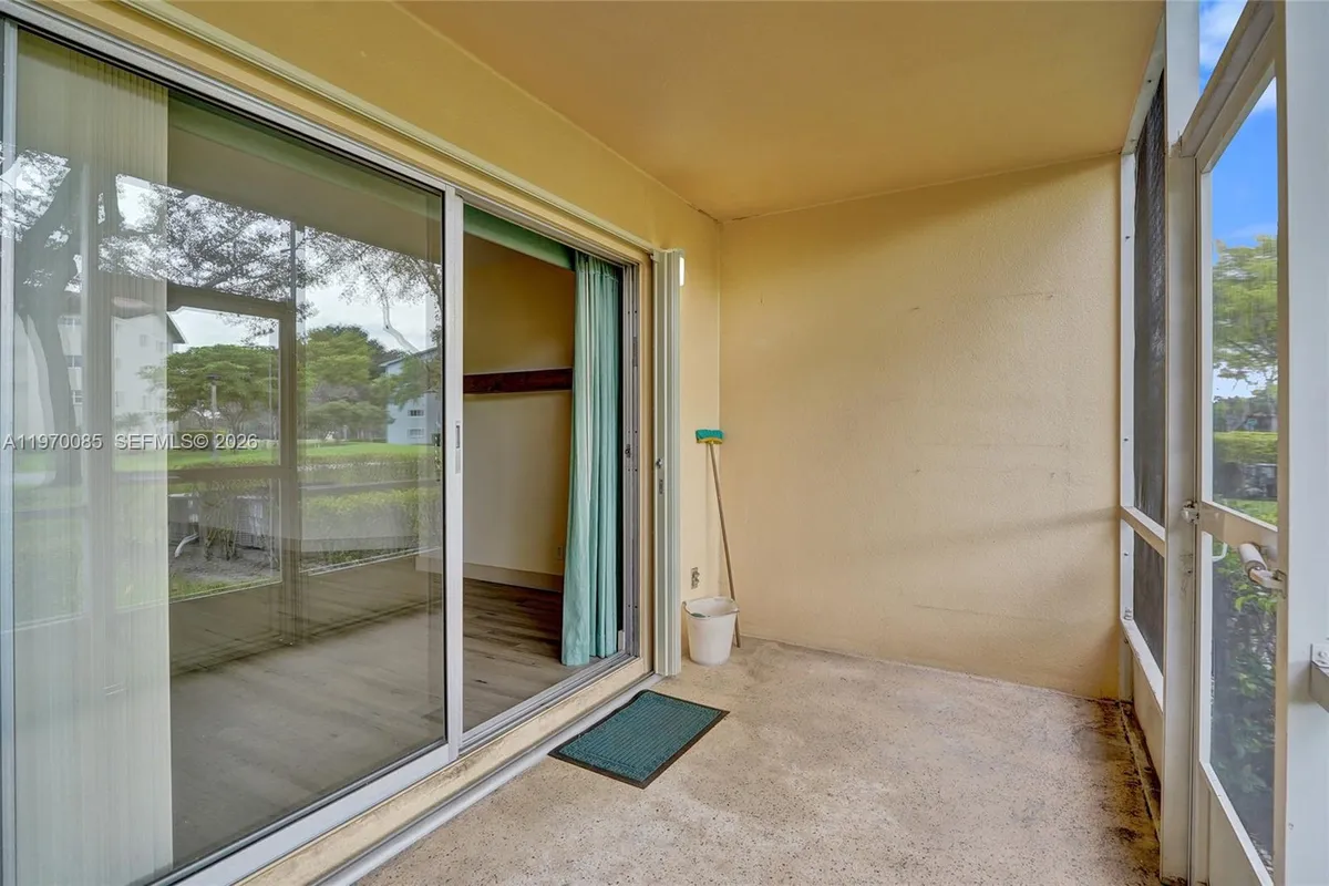 12750 SW 4th Ct # 111J, Pembroke Pines FL 33027