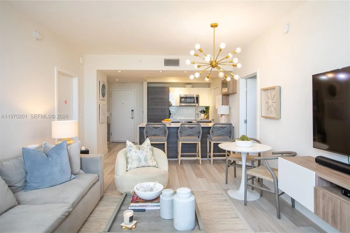 301 Altara Ave # 719, Coral Gables FL 33146