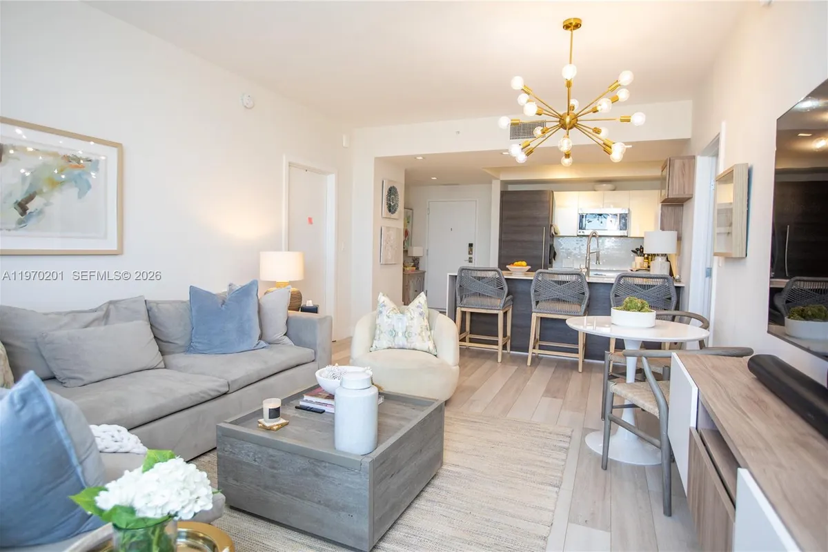 301 Altara Ave # 719, Coral Gables FL 33146