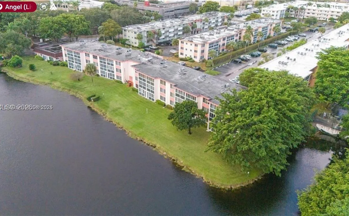 1080 Del Lago Cir # 202, Sunrise FL 33313