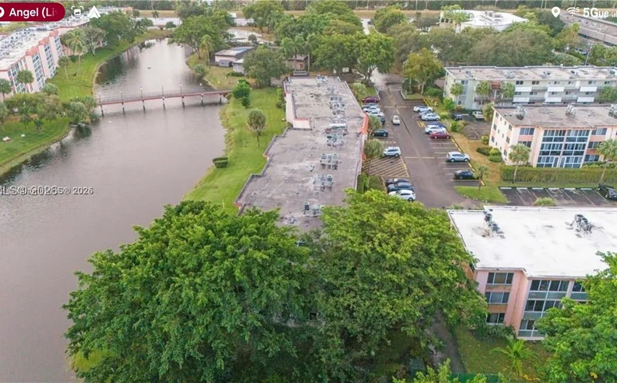 1080 Del Lago Cir # 202, Sunrise FL 33313