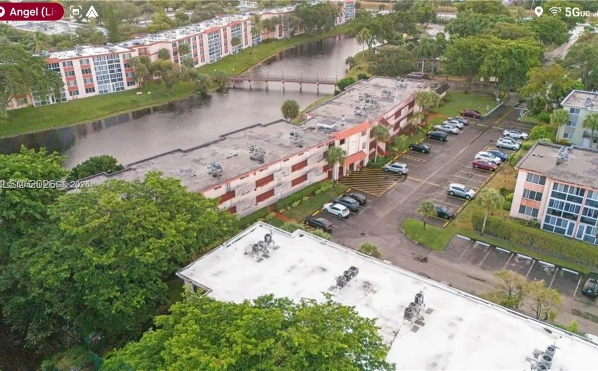 1080 Del Lago Cir # 202, Sunrise FL 33313