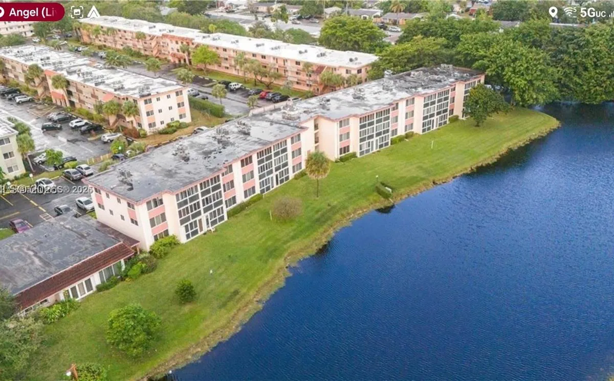 1080 Del Lago Cir # 202, Sunrise FL 33313