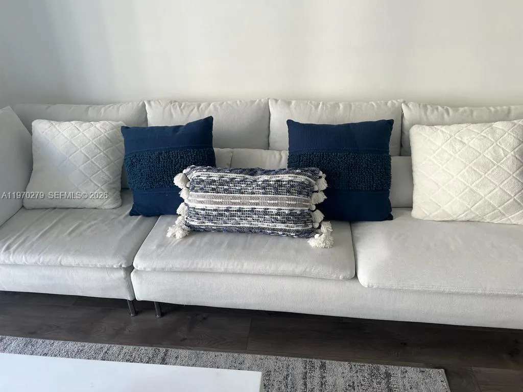 770 NE Claughton Island Dr # 1013, Miami FL 33131