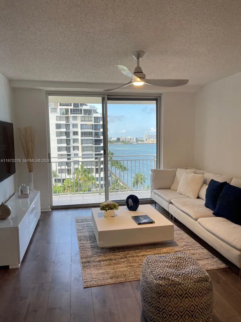 770 NE Claughton Island Dr # 1013, Miami FL 33131