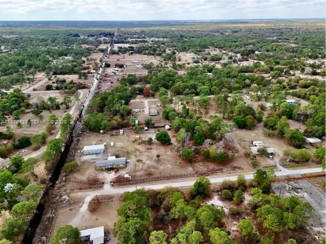 220 N PALOMINO ST, Clewiston FL 33440