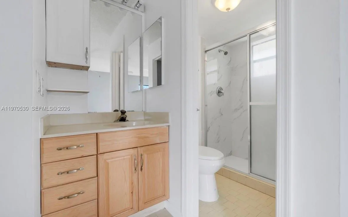 5894 Longbow Ln # 6, West Palm Beach FL 33415