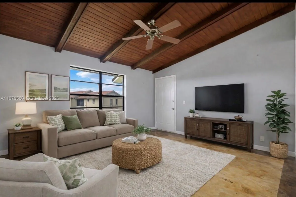 5894 Longbow Ln # 6, West Palm Beach FL 33415