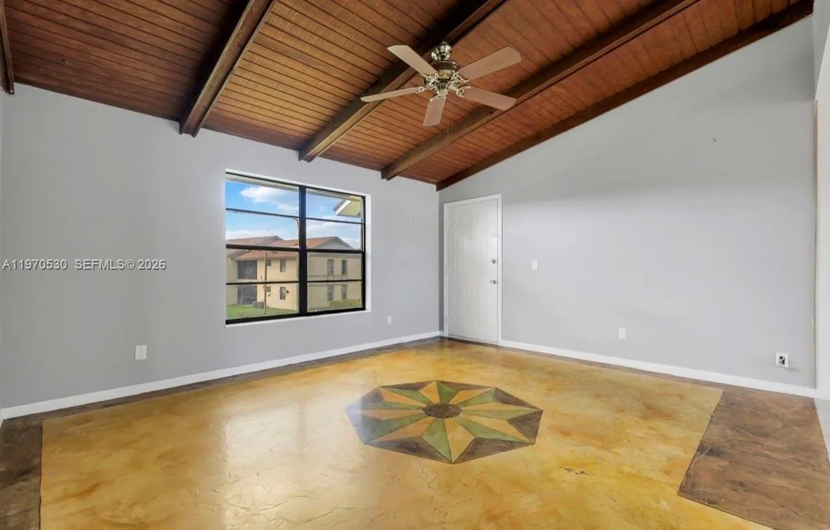 5894 Longbow Ln # 6, West Palm Beach FL 33415