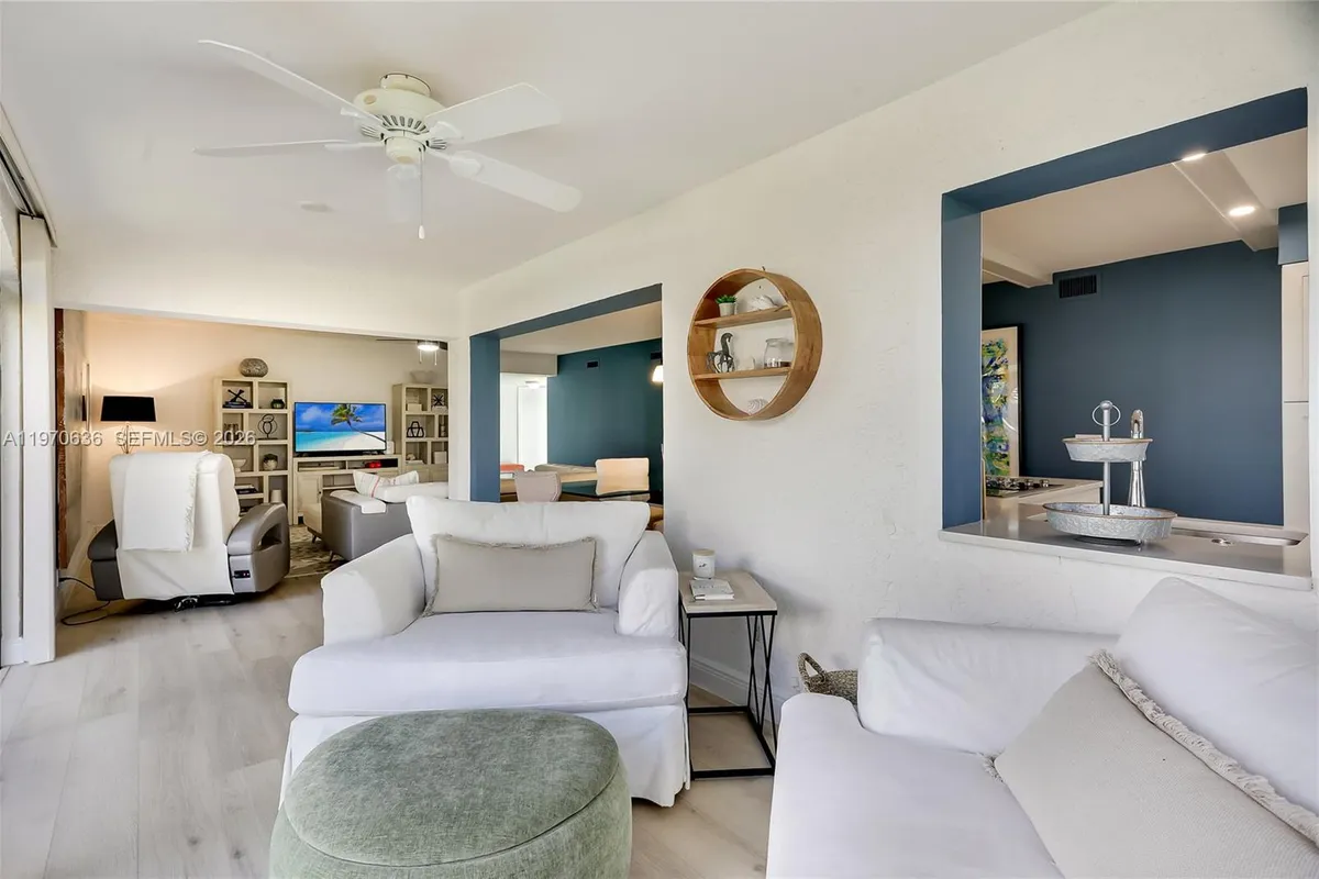 16671 N Traders Xing N # 121, Jupiter FL 33477