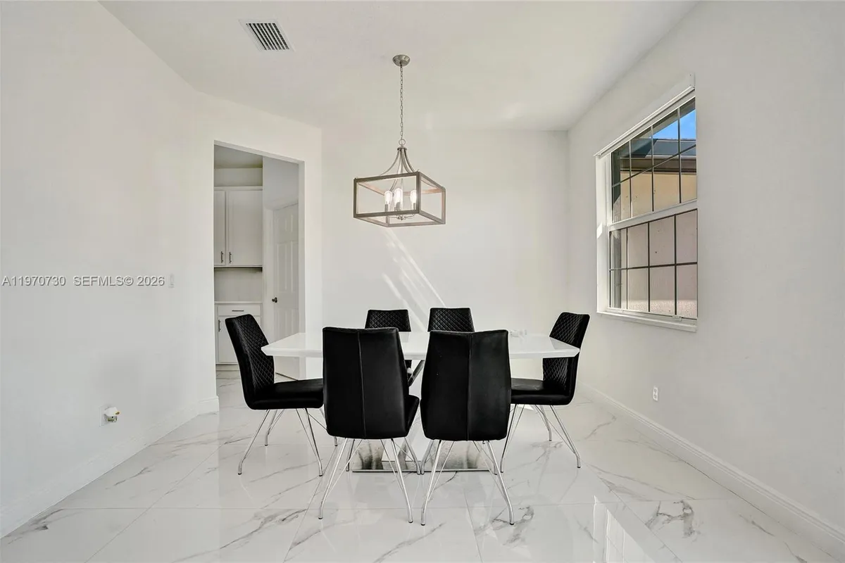 13673 N 77th Pl N, Loxahatchee FL 33412