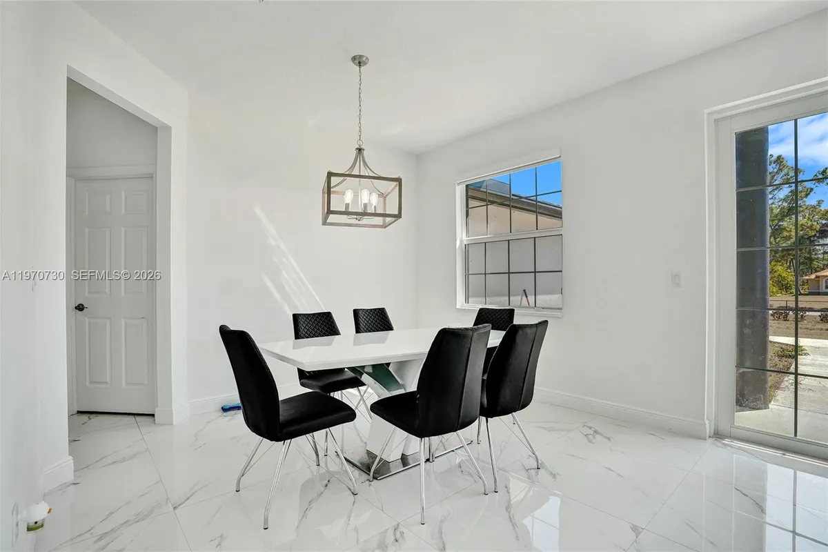 13673 N 77th Pl N, Loxahatchee FL 33412