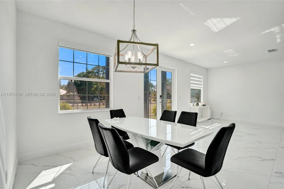 13673 N 77th Pl N, Loxahatchee FL 33412