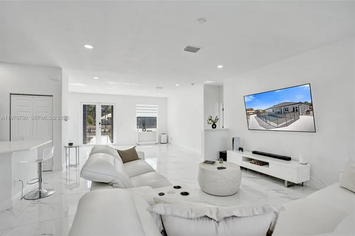 13673 N 77th Pl N, Loxahatchee FL 33412