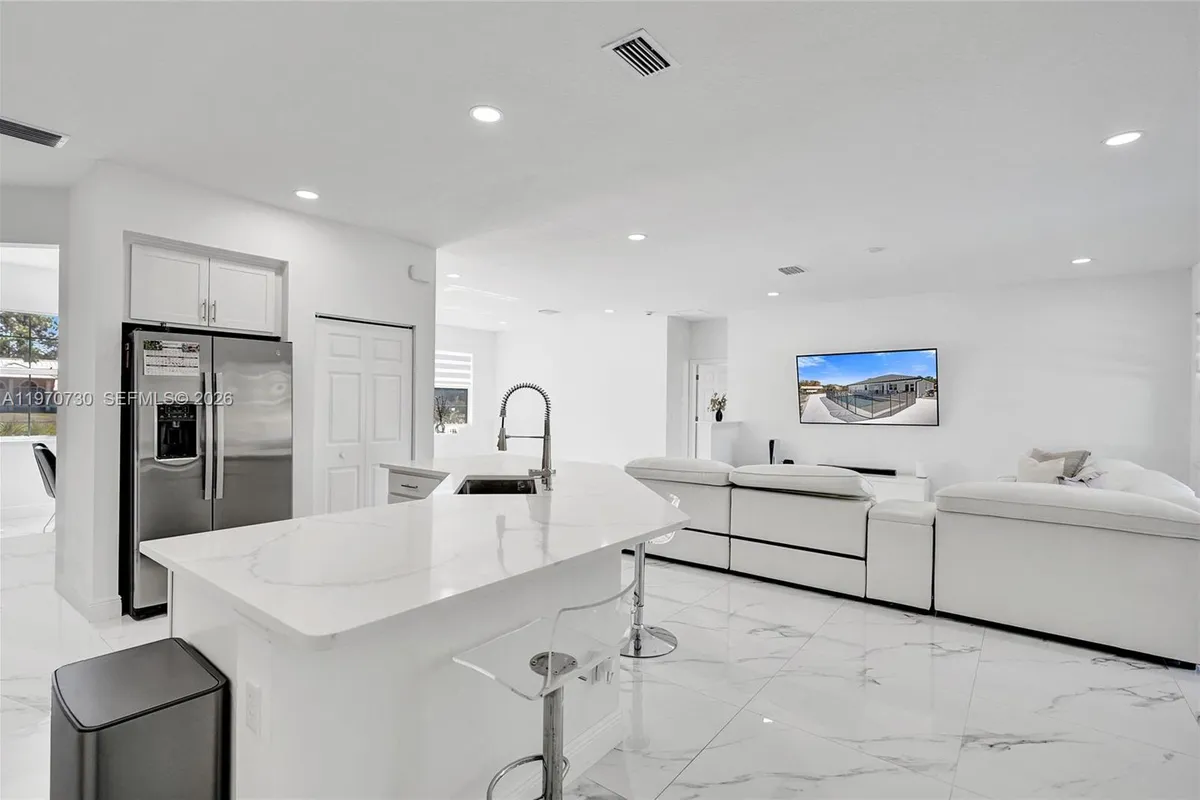 13673 N 77th Pl N, Loxahatchee FL 33412