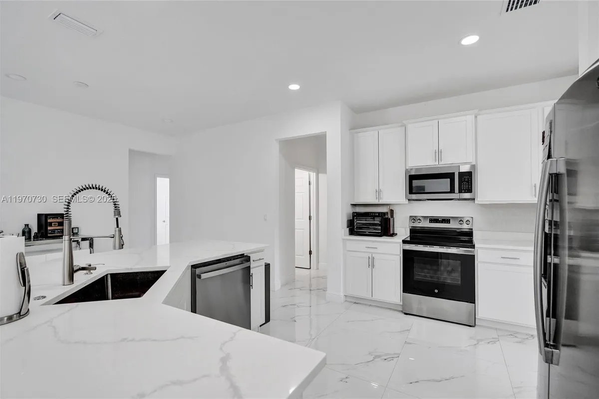 13673 N 77th Pl N, Loxahatchee FL 33412