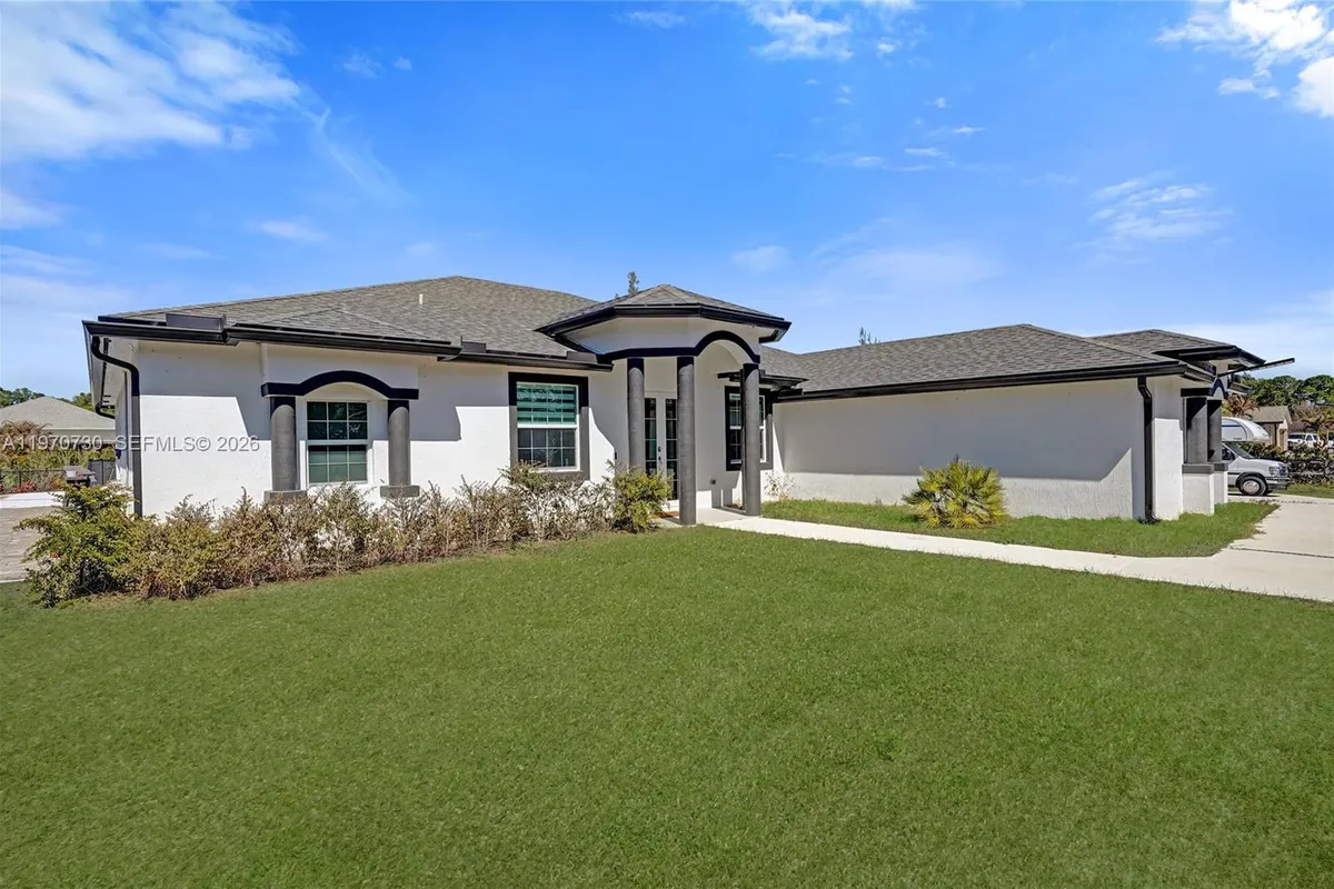 13673 N 77th Pl N, Loxahatchee FL 33412