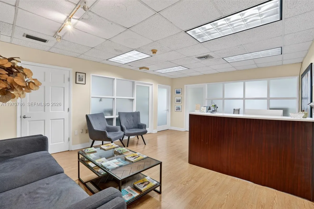 Medical Research For Sale in South Miami, South Miami FL 33155