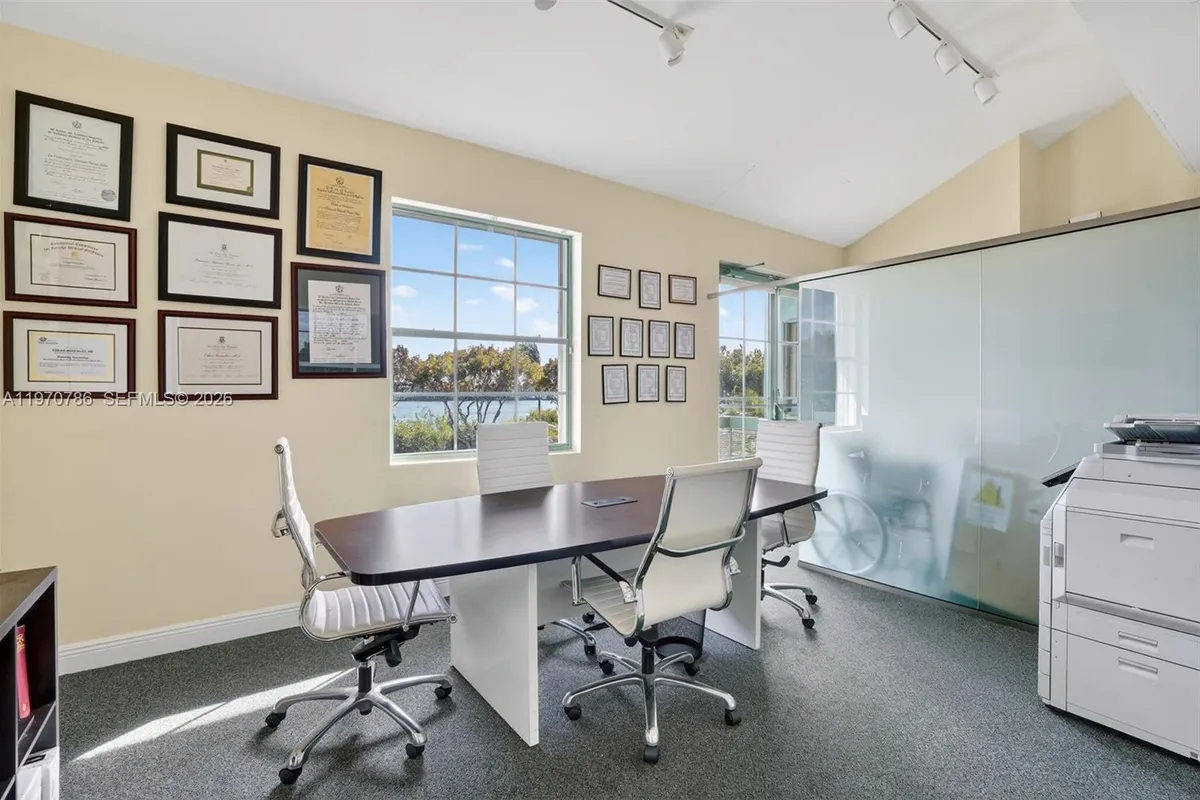 Medical Research For Sale in South Miami, South Miami FL 33155