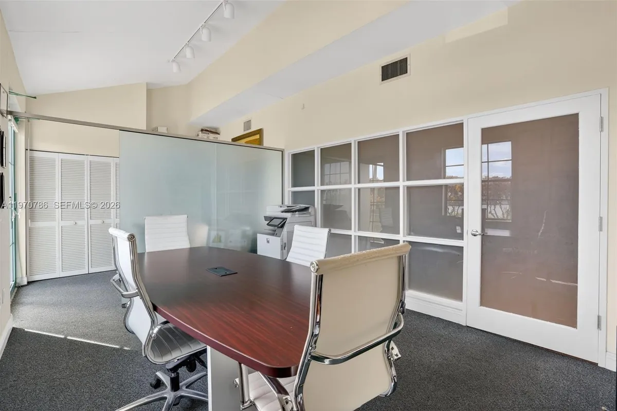 Medical Research For Sale in South Miami, South Miami FL 33155