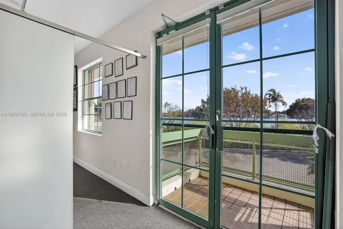 Medical Research For Sale in South Miami, South Miami FL 33155