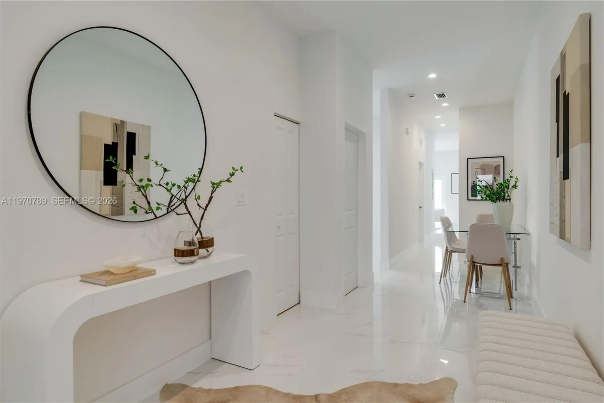 2936 NW 27th St, Miami FL 33142