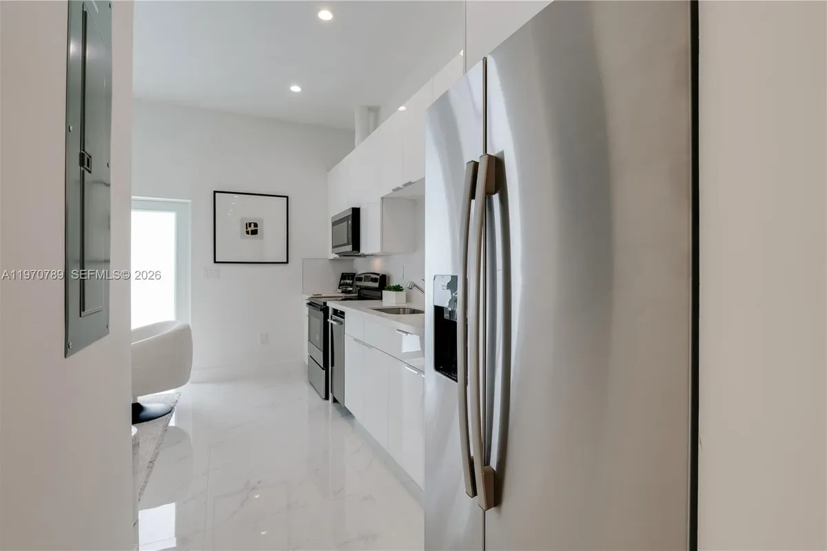 2936 NW 27th St, Miami FL 33142