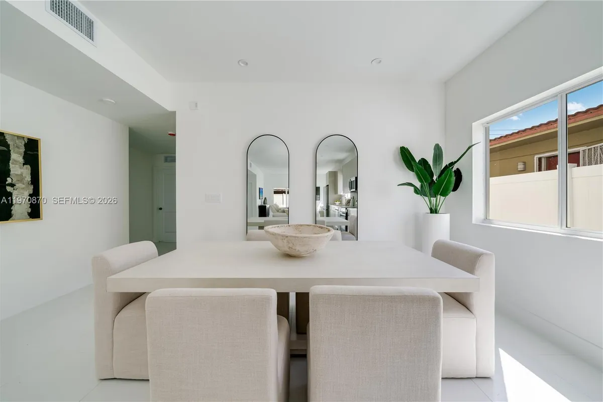 5735 SW 4th St, Miami FL 33144