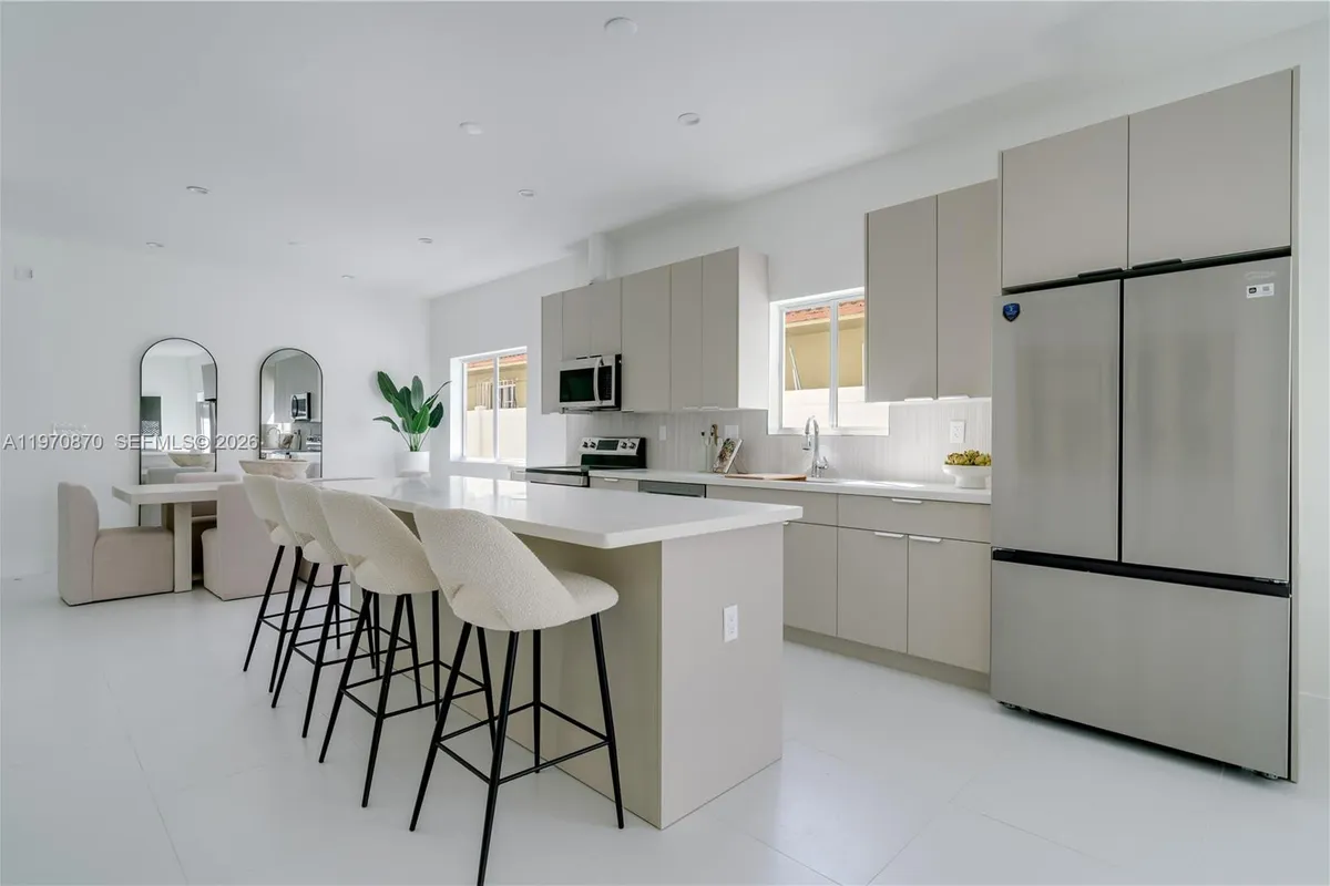 5735 SW 4th St, Miami FL 33144