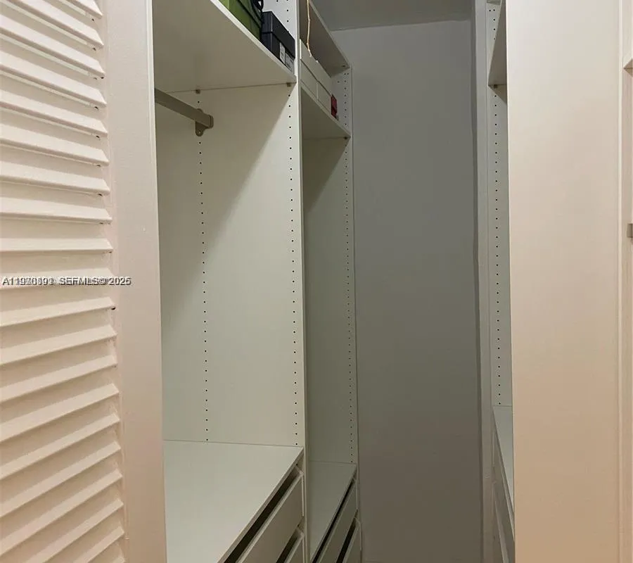 10185 Collins Ave # 1402, Bal Harbour FL 33154