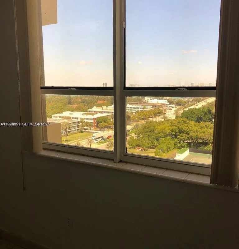 10185 Collins Ave # 1402, Bal Harbour FL 33154