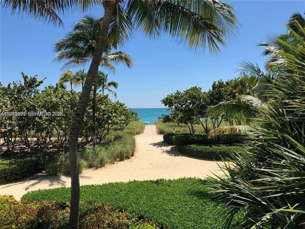 10185 Collins Ave # 1402, Bal Harbour FL 33154