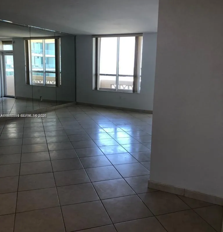 10185 Collins Ave # 1402, Bal Harbour FL 33154