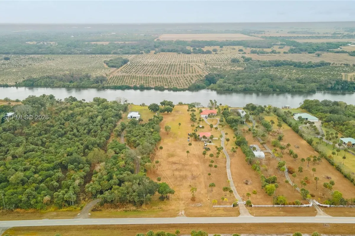 5220 Fort Denaud Rd, La Belle FL 33935