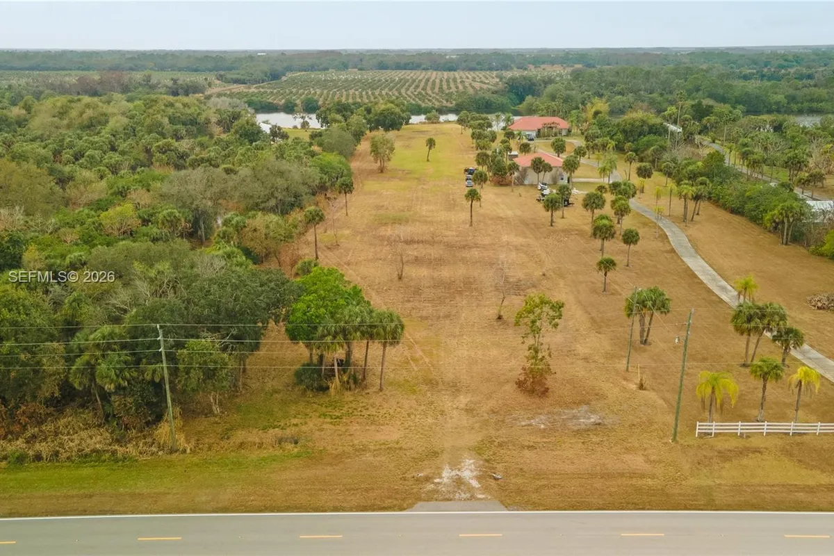5220 Fort Denaud Rd, La Belle FL 33935