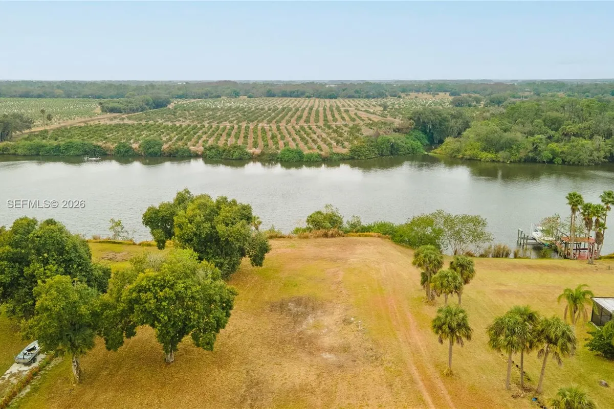 5220 Fort Denaud Rd, La Belle FL 33935