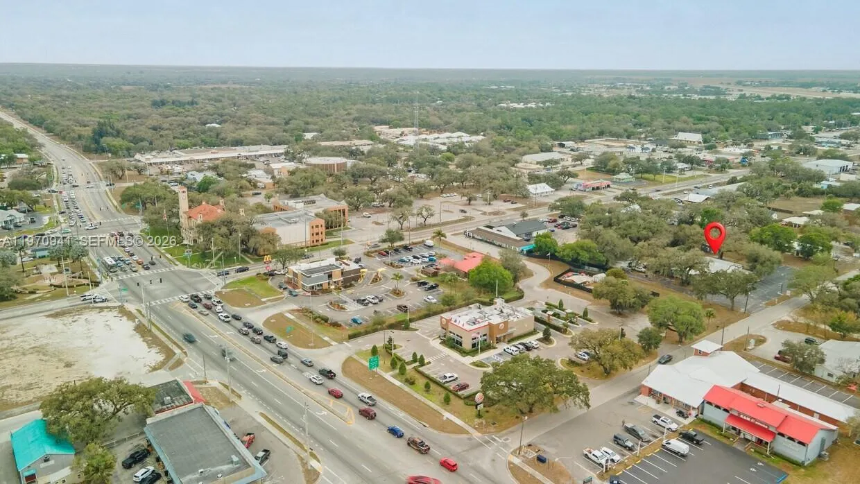 93 S Hall St, La Belle FL 33935