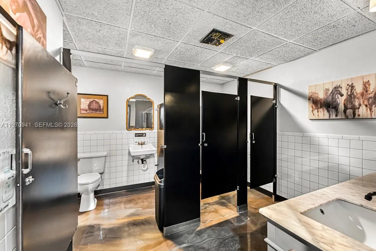 93 S Hall St, La Belle FL 33935