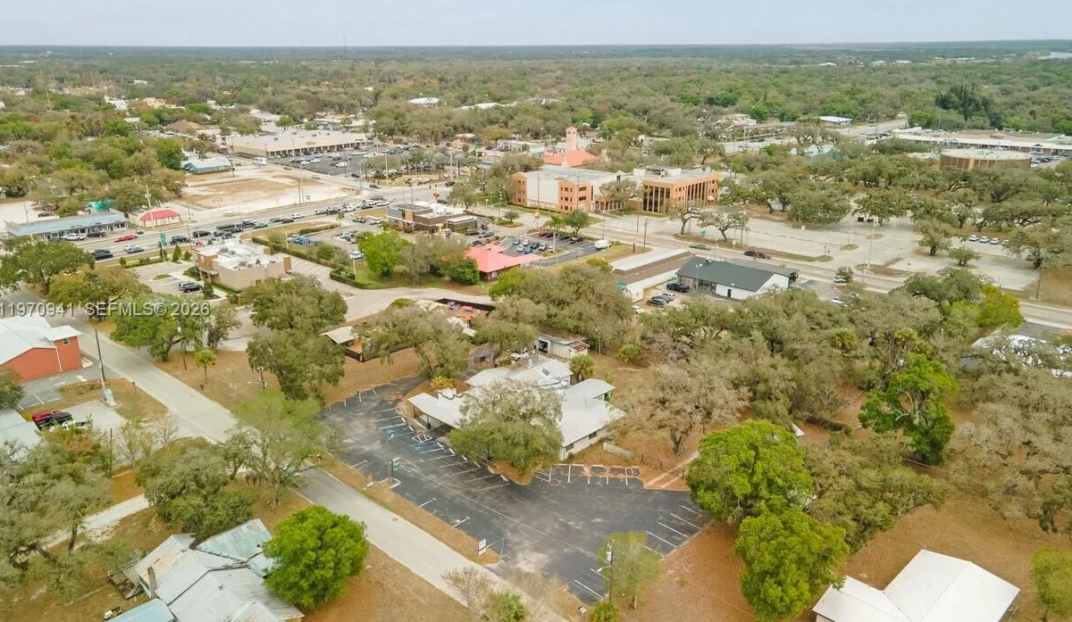 93 S Hall St, La Belle FL 33935