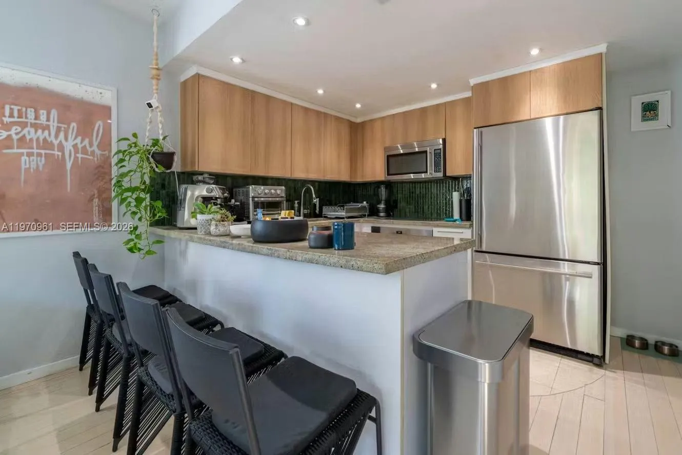 1061 Michigan Ave # 4, Miami Beach FL 33139