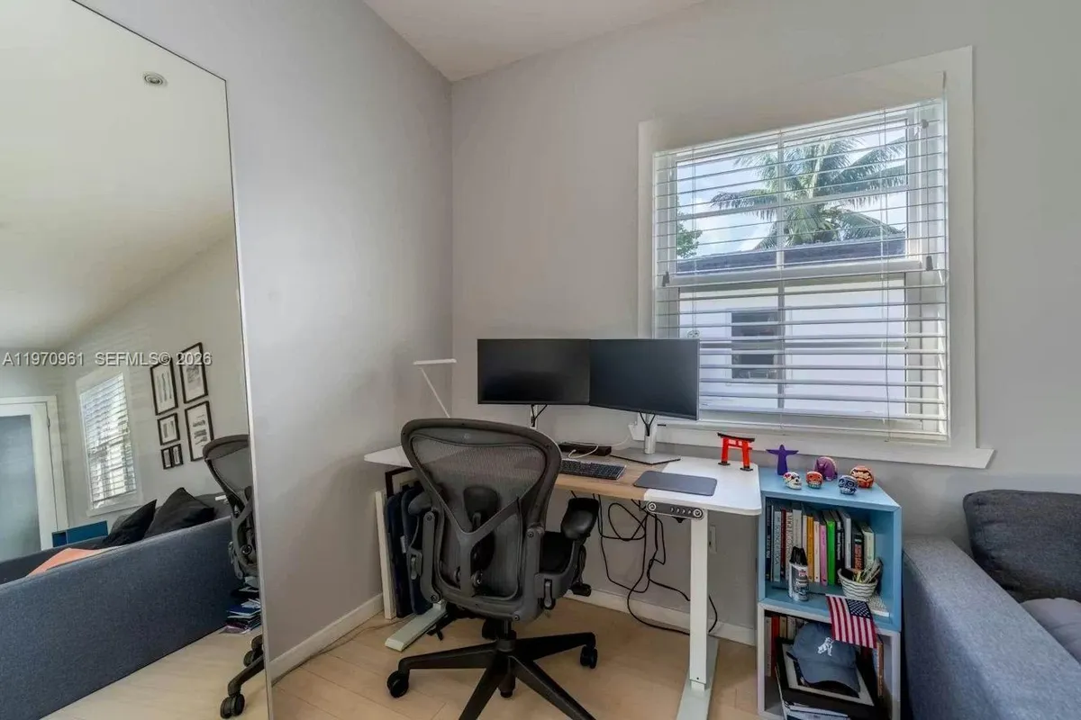 1061 Michigan Ave # 4, Miami Beach FL 33139